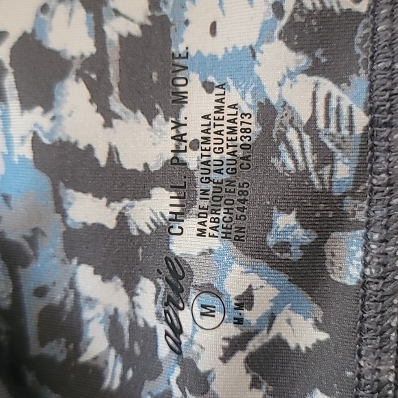 Aerie Chill Play Move Camouflage Blue Grey and White High Rise Mesh Leggings, M - Picture 5 of 8